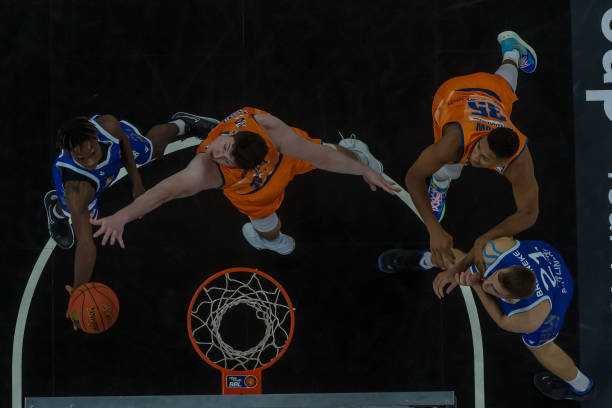 完全暴露出 完全暴露出