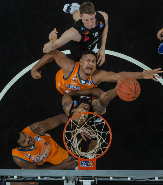 一直以来都 一直以来都